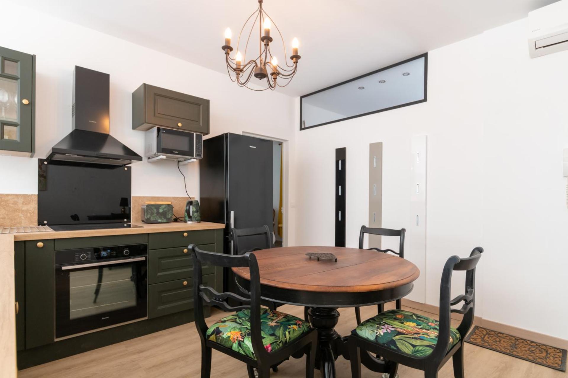 Apartament Bien D'Exception En Face Du Palais Des Papes Awinion Zewnętrze zdjęcie
