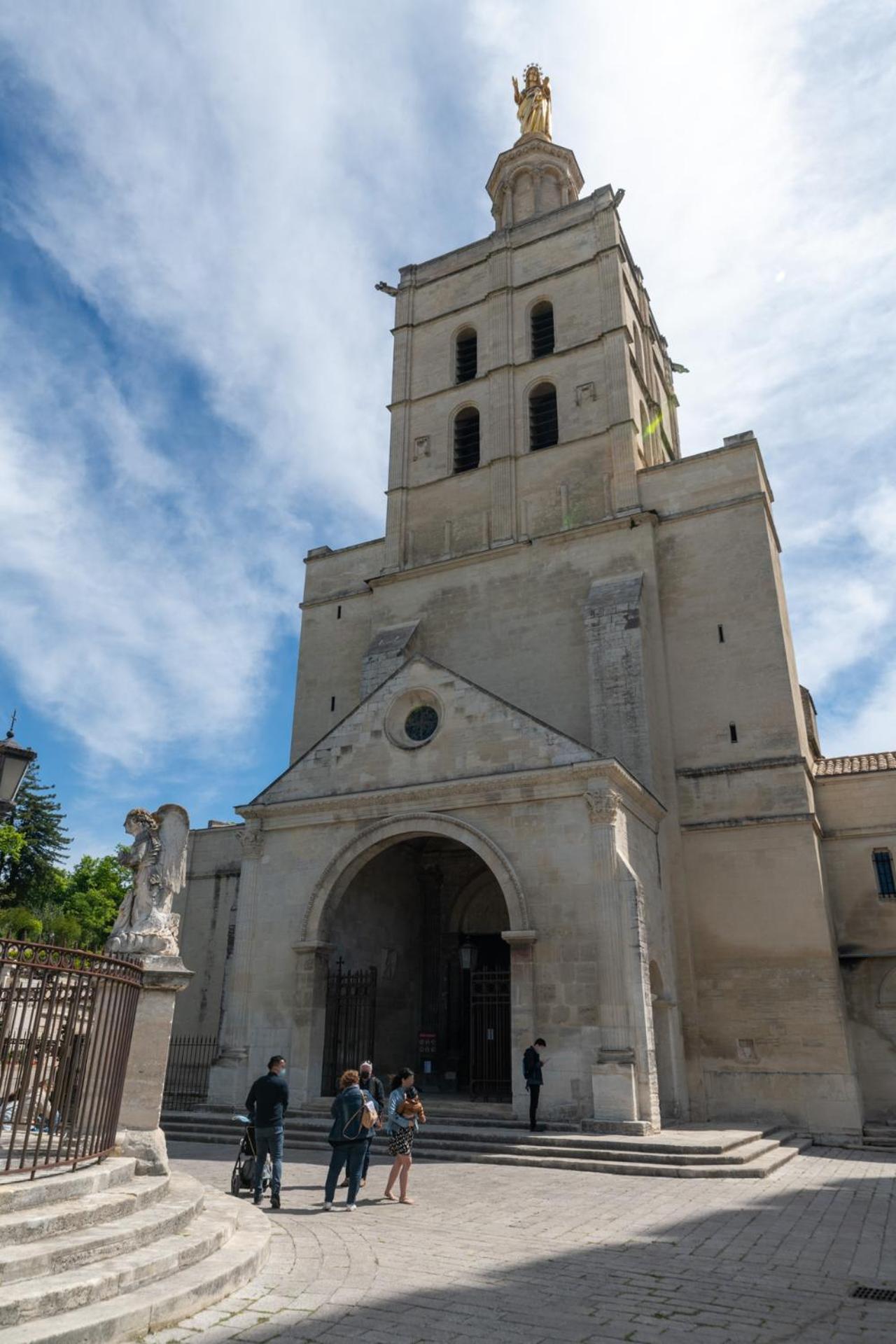 Apartament Bien D'Exception En Face Du Palais Des Papes Awinion Zewnętrze zdjęcie